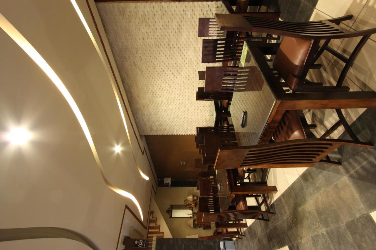 Griya Desa Hotel & Pool سليمان المظهر الخارجي الصورة