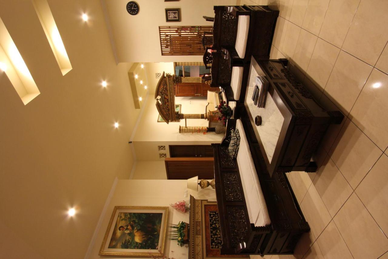 Griya Desa Hotel & Pool سليمان المظهر الخارجي الصورة