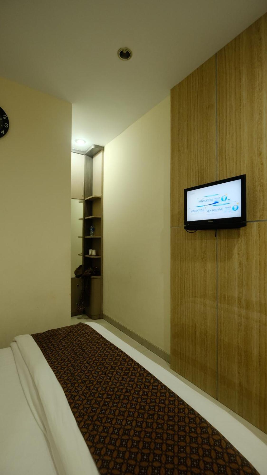 Griya Desa Hotel & Pool سليمان المظهر الخارجي الصورة