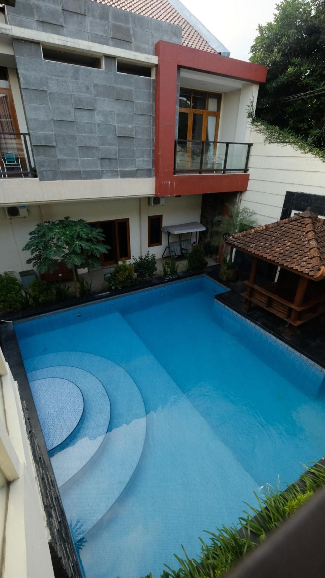 Griya Desa Hotel & Pool سليمان المظهر الخارجي الصورة